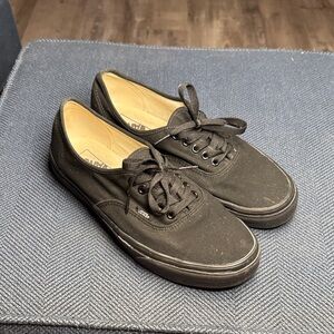 Vans Men's Classic Black Sneakers